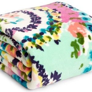 Vera Bradley Fleece Plush Throw Blanket, Wildflower Paisley, 80" x 50"
